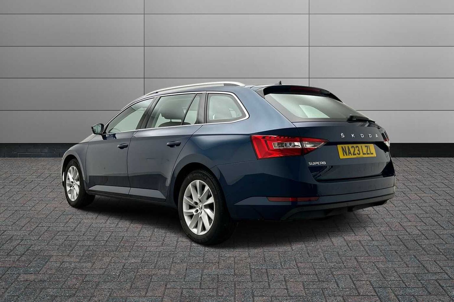 SKODA Superb 2.0 TDI SCR 200ps SE DSG Estate