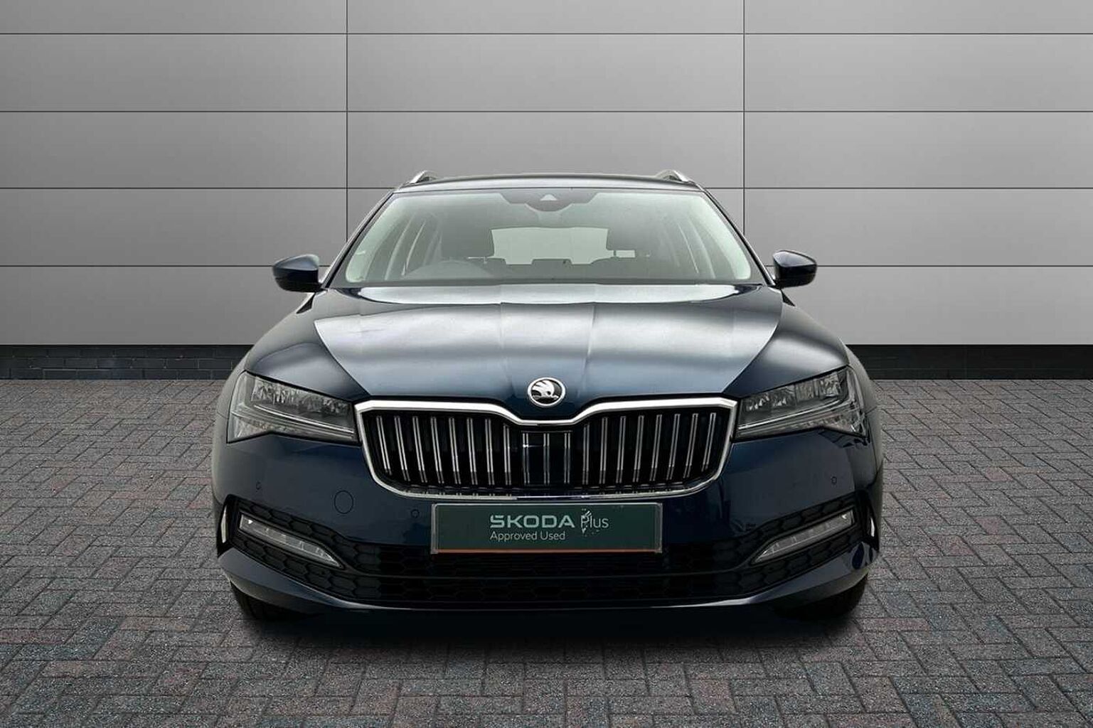 SKODA Superb 2.0 TDI SCR 200ps SE DSG Estate