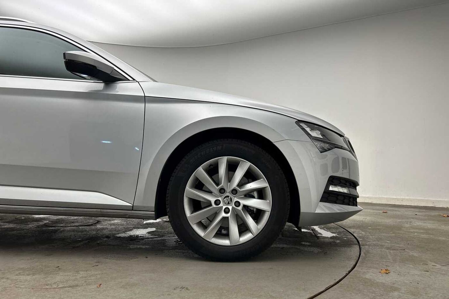 SKODA Superb 2.0 TDI SCR 200ps SE DSG Estate