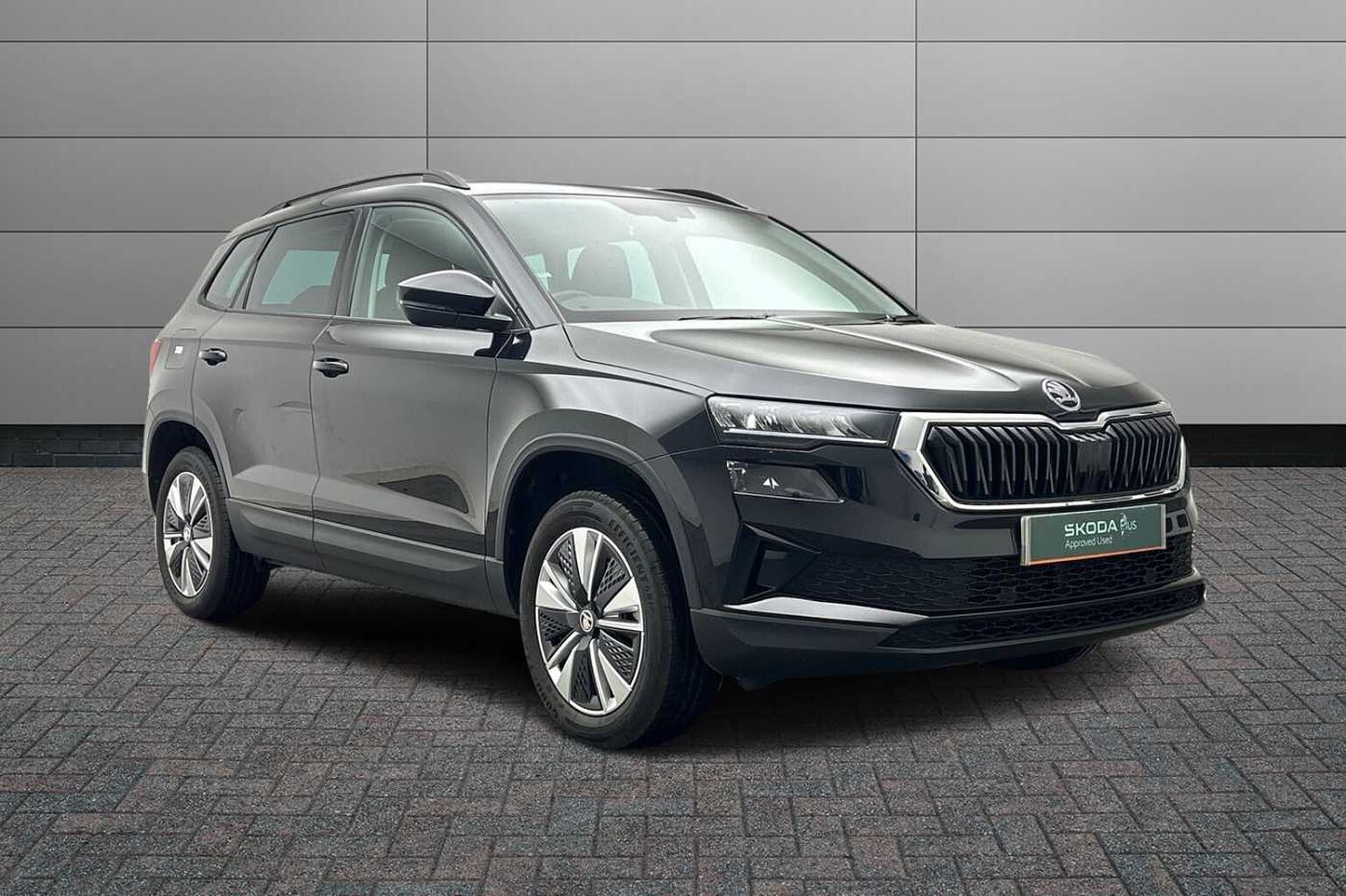 SKODA Karoq SUV 1.0 TSI (110ps) SE Drive