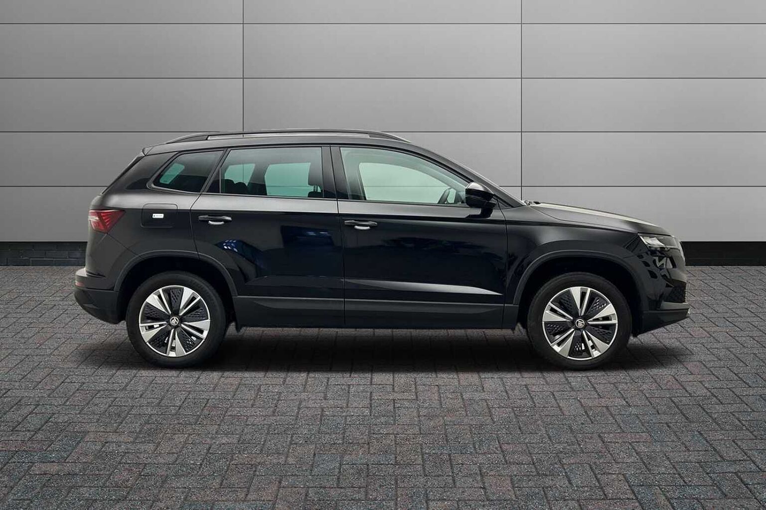 SKODA Karoq SUV 1.0 TSI (110ps) SE Drive